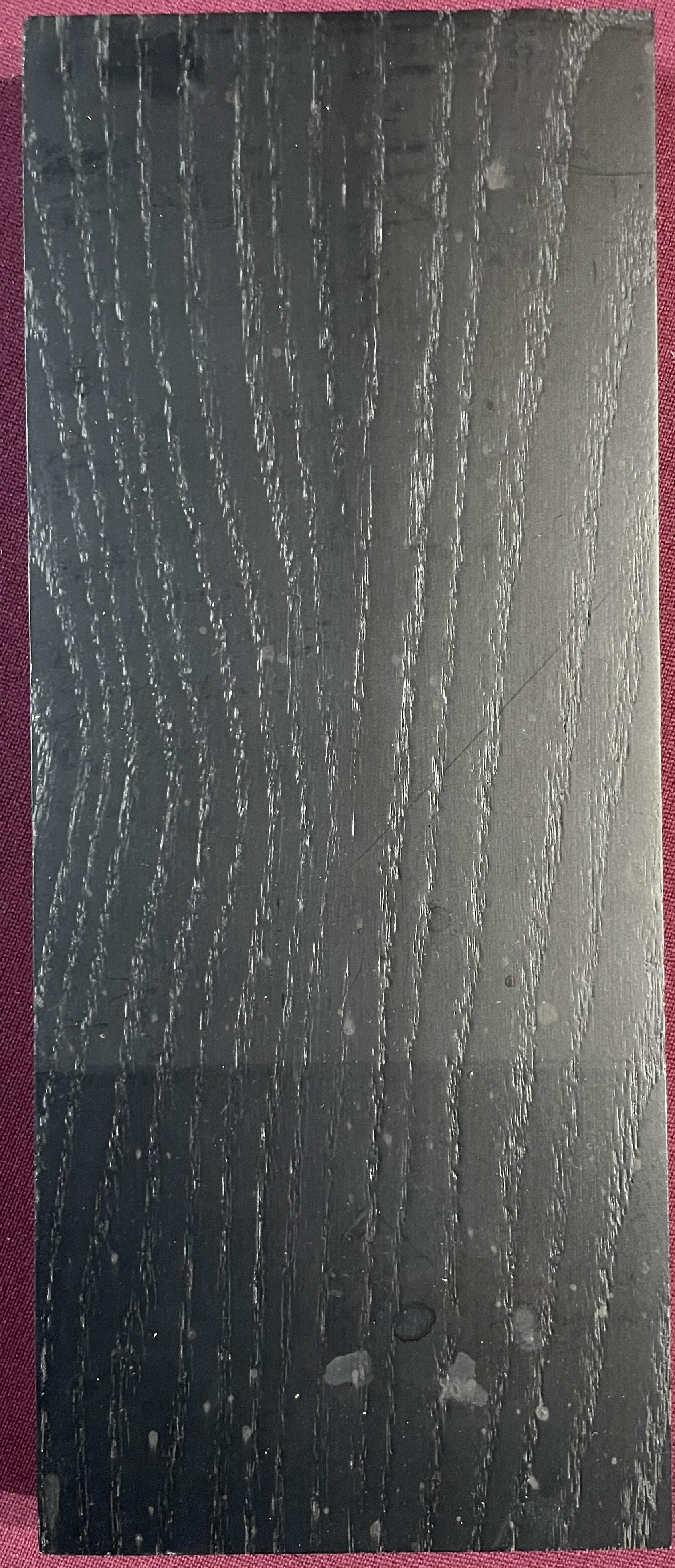 Black (Oak Wood)