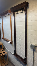 Olhausen 8 cue wall rack