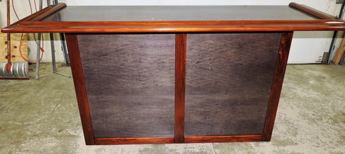 #12 Grey Bar