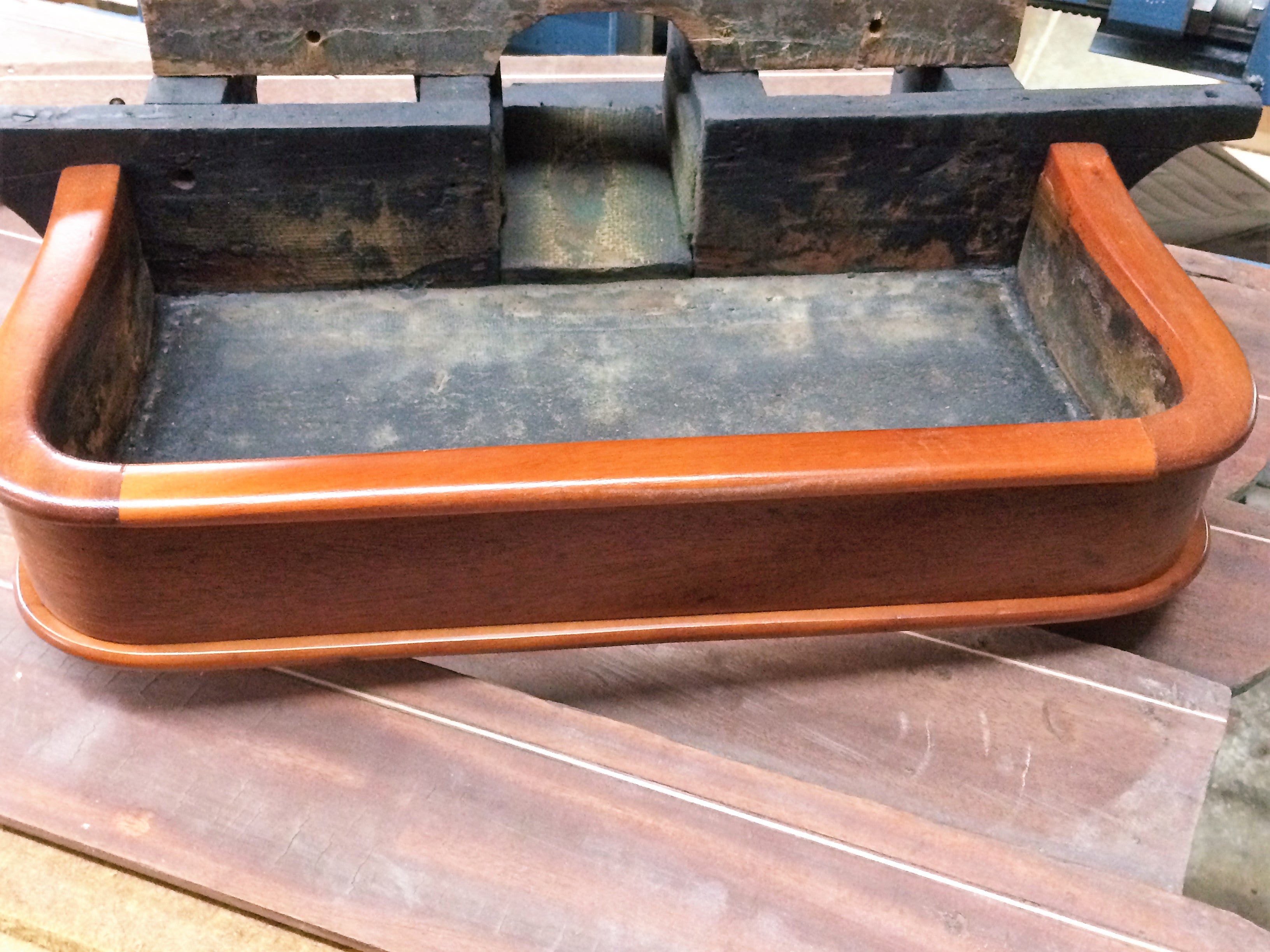 6 legged arcade pool table