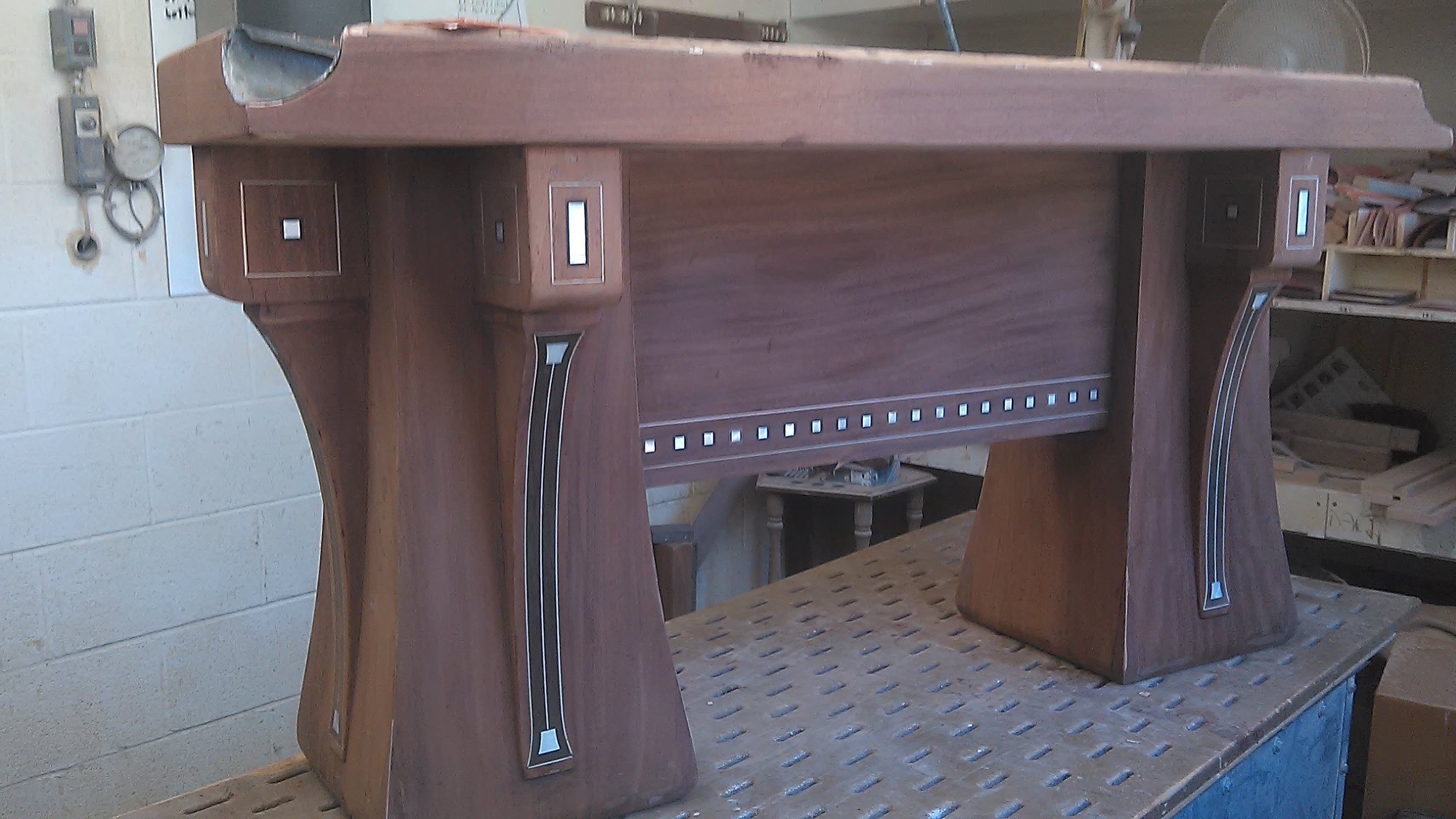 6 legged arcade pool table